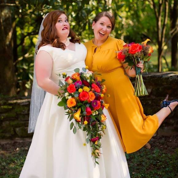 Meet your Posher, Sara - Picture 1 of 1